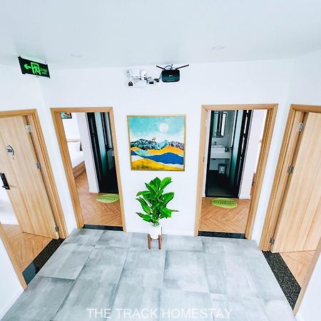 The Track Homestay - Near Bai Dai Beach Cam Lam Екстериор снимка