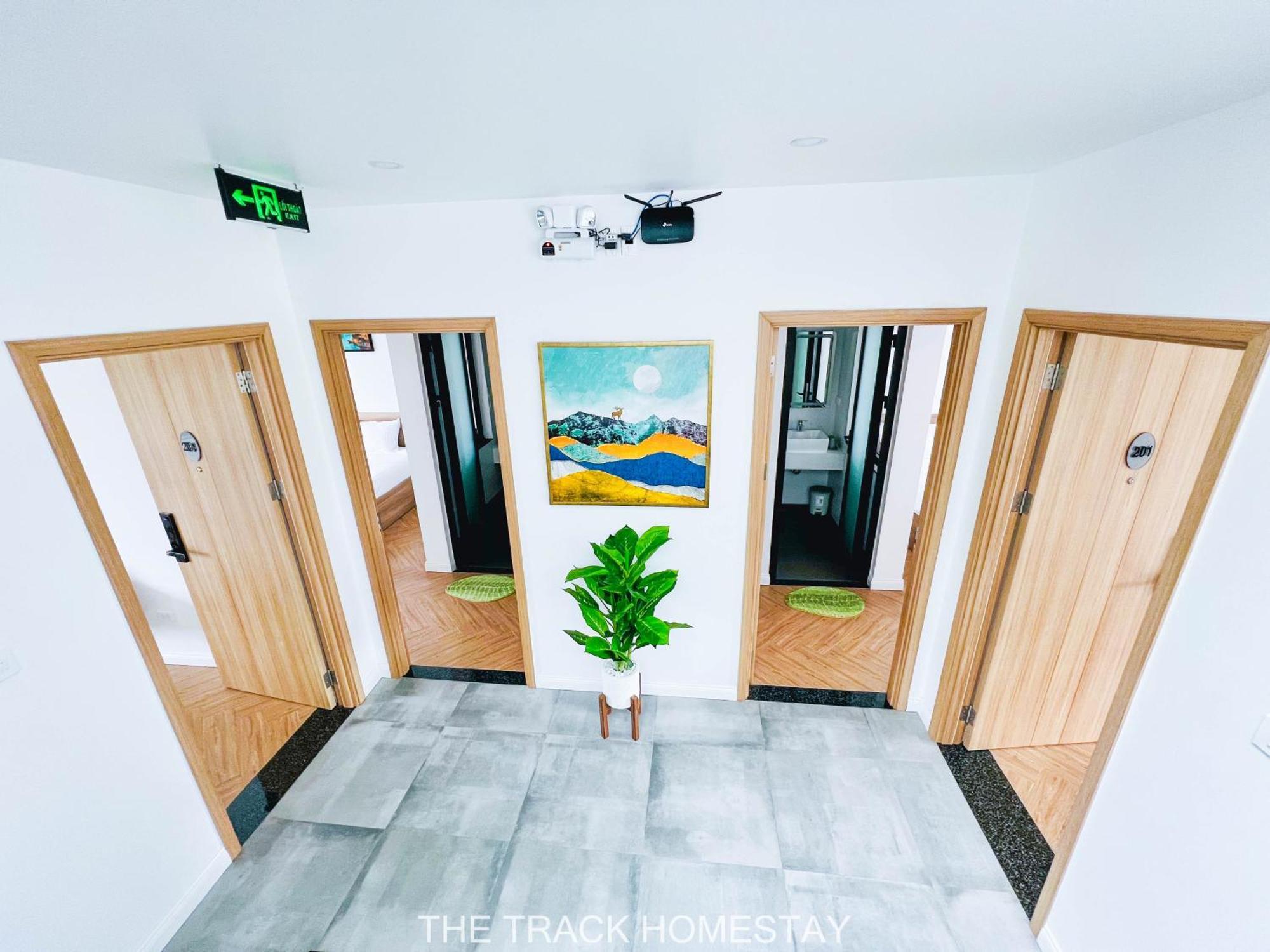The Track Homestay - Near Bai Dai Beach Cam Lam Екстериор снимка