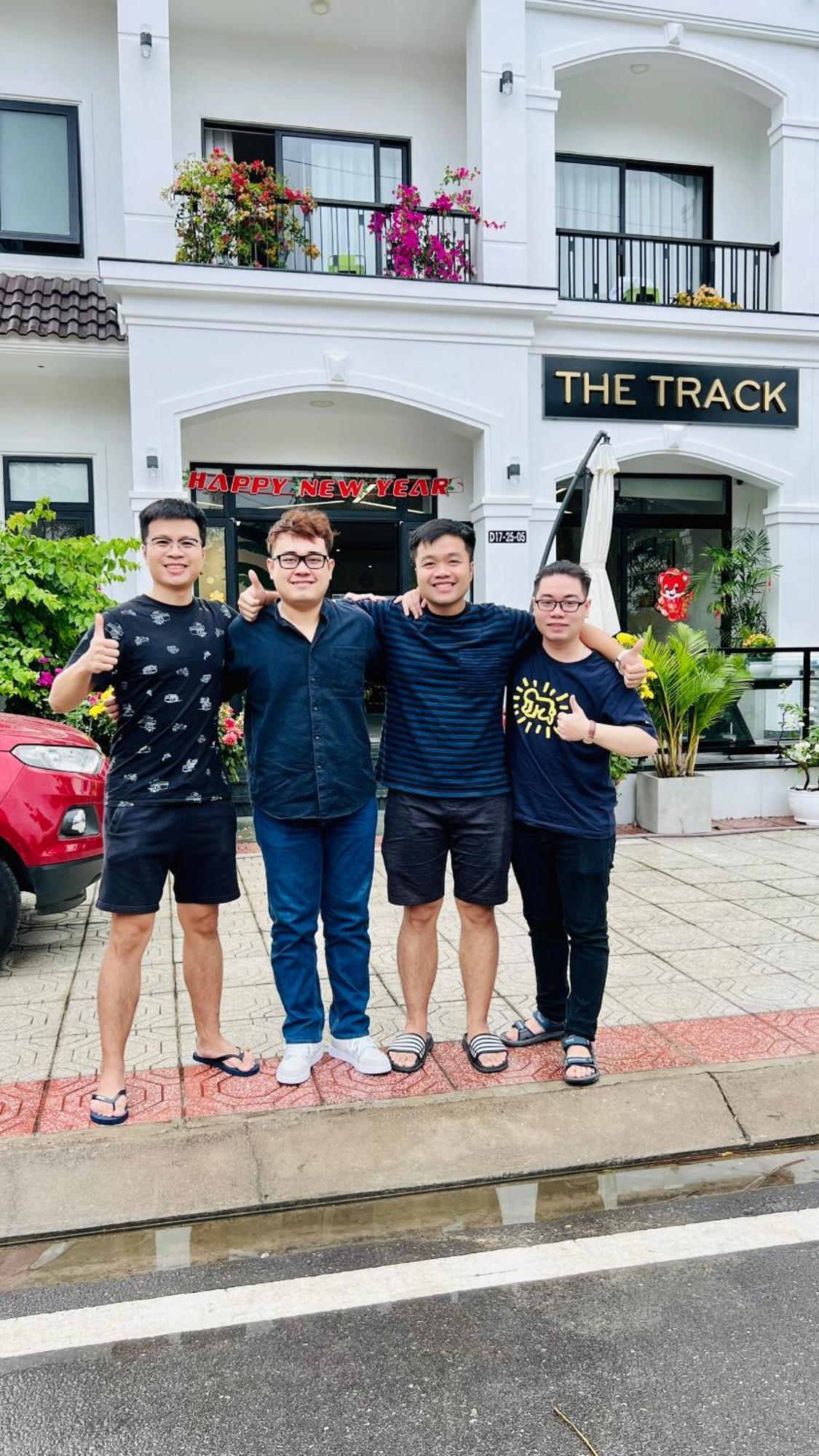 The Track Homestay - Near Bai Dai Beach Cam Lam Екстериор снимка