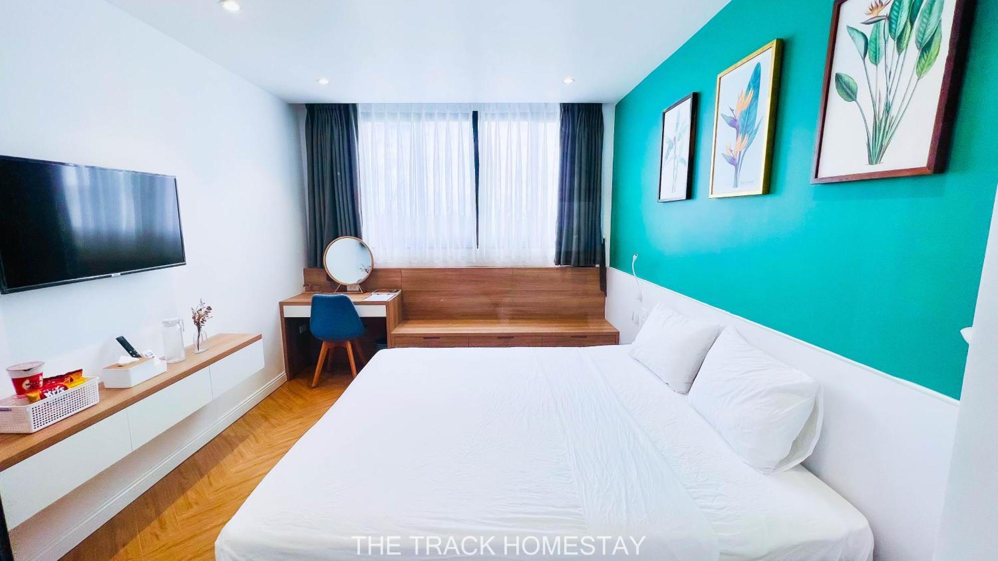 The Track Homestay - Near Bai Dai Beach Cam Lam Екстериор снимка